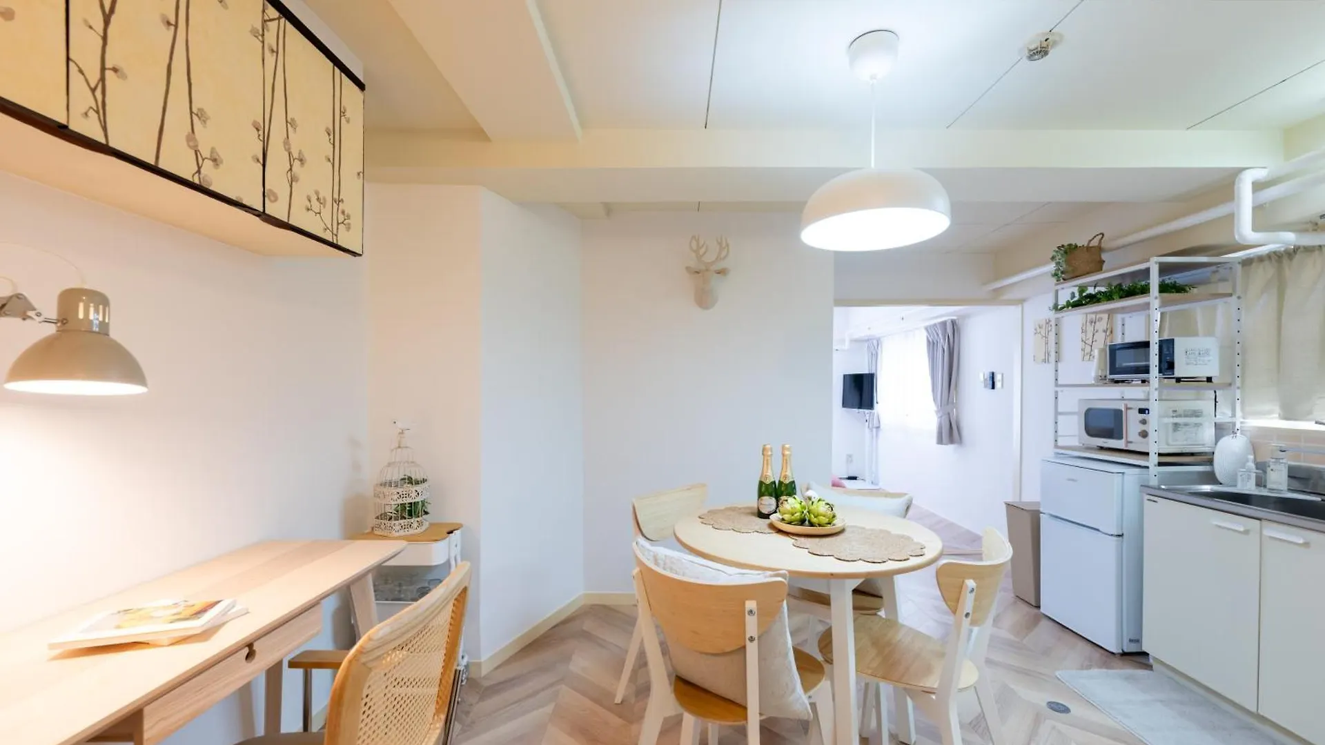 Beige2Nd Apartment Tokyo