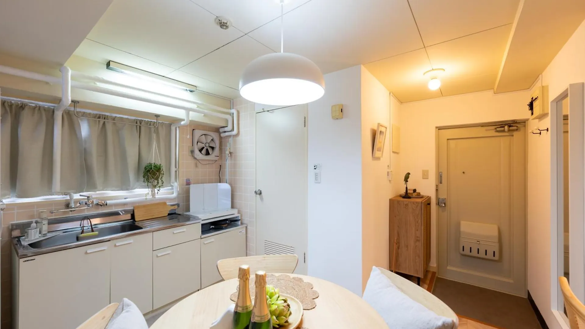 Beige2Nd Apartment Tokyo