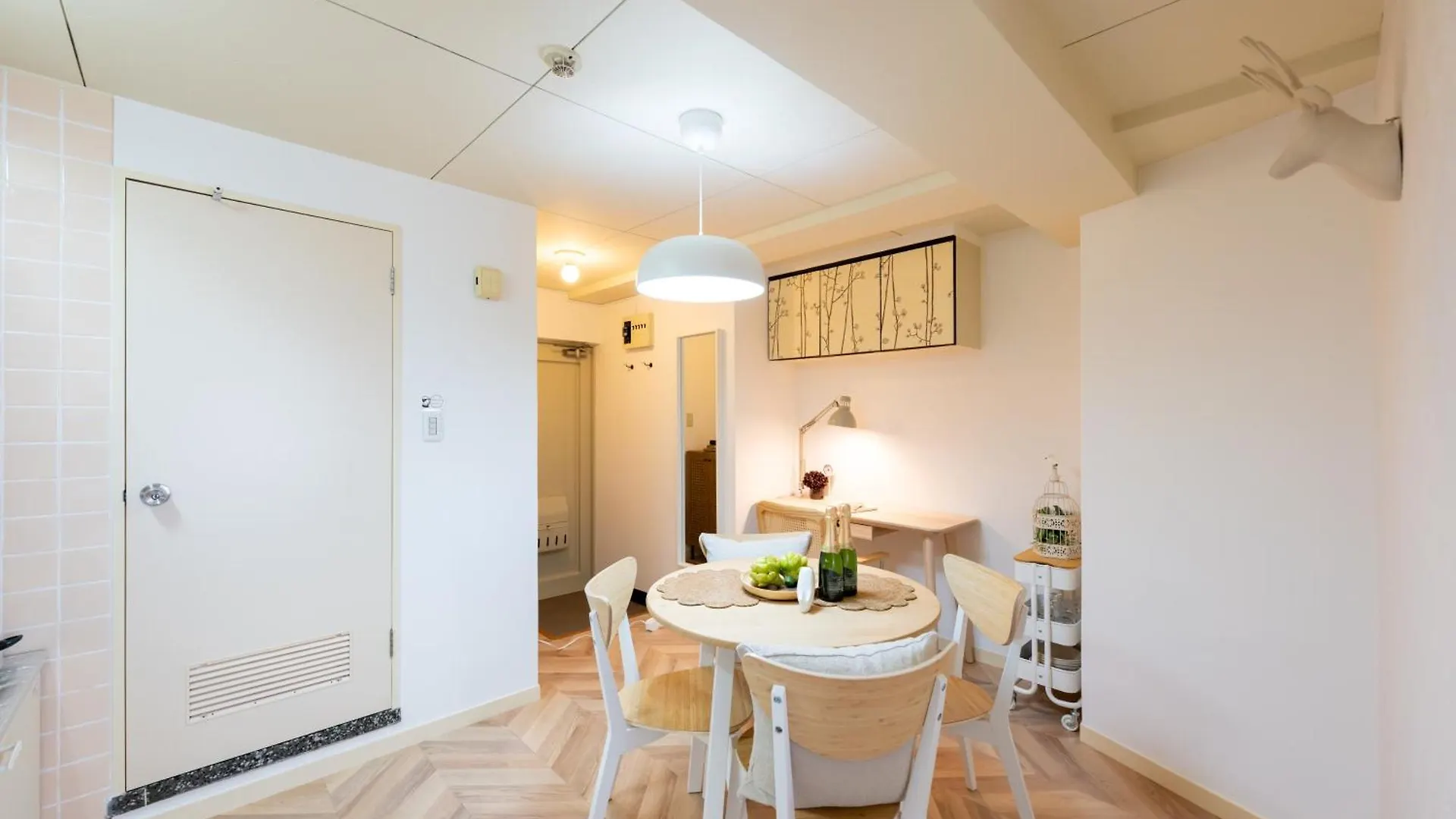 Beige2Nd Apartment Tokyo 0*,
