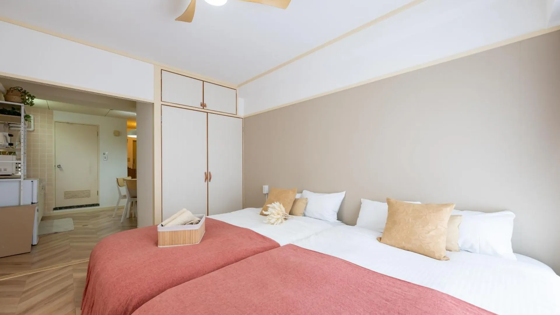 Beige2Nd Apartment Tokyo